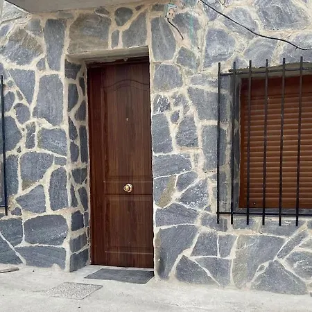 Escuelas Holiday home Navalacruz