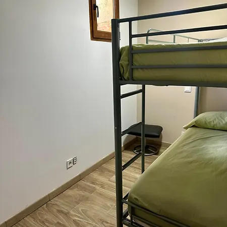 Holiday home Escuelas Navalacruz